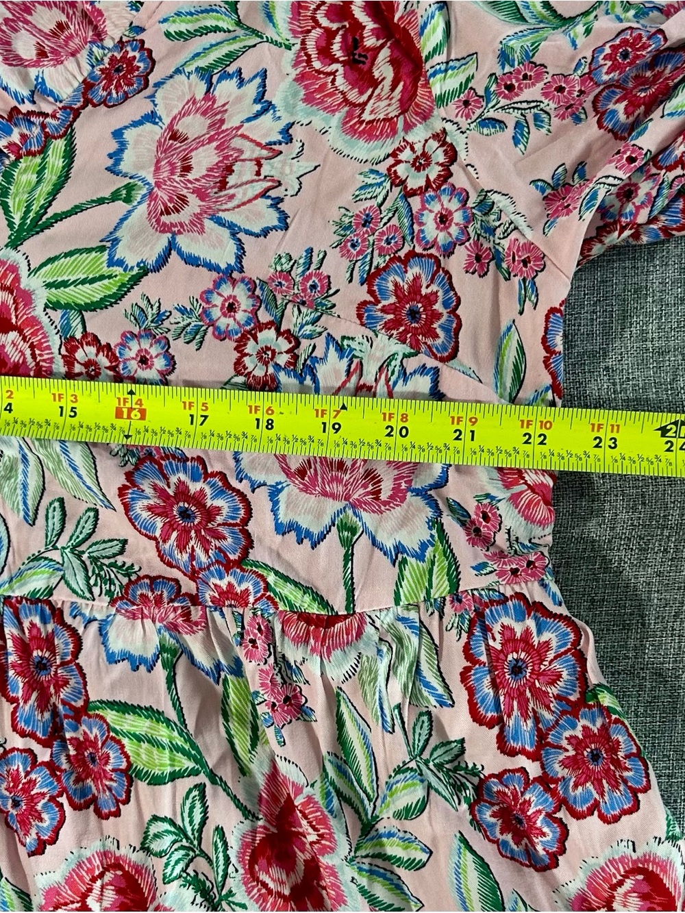 crown & ivy Pink Floral Tiered Dress with Red and Green Accents - Picture 4 of 7